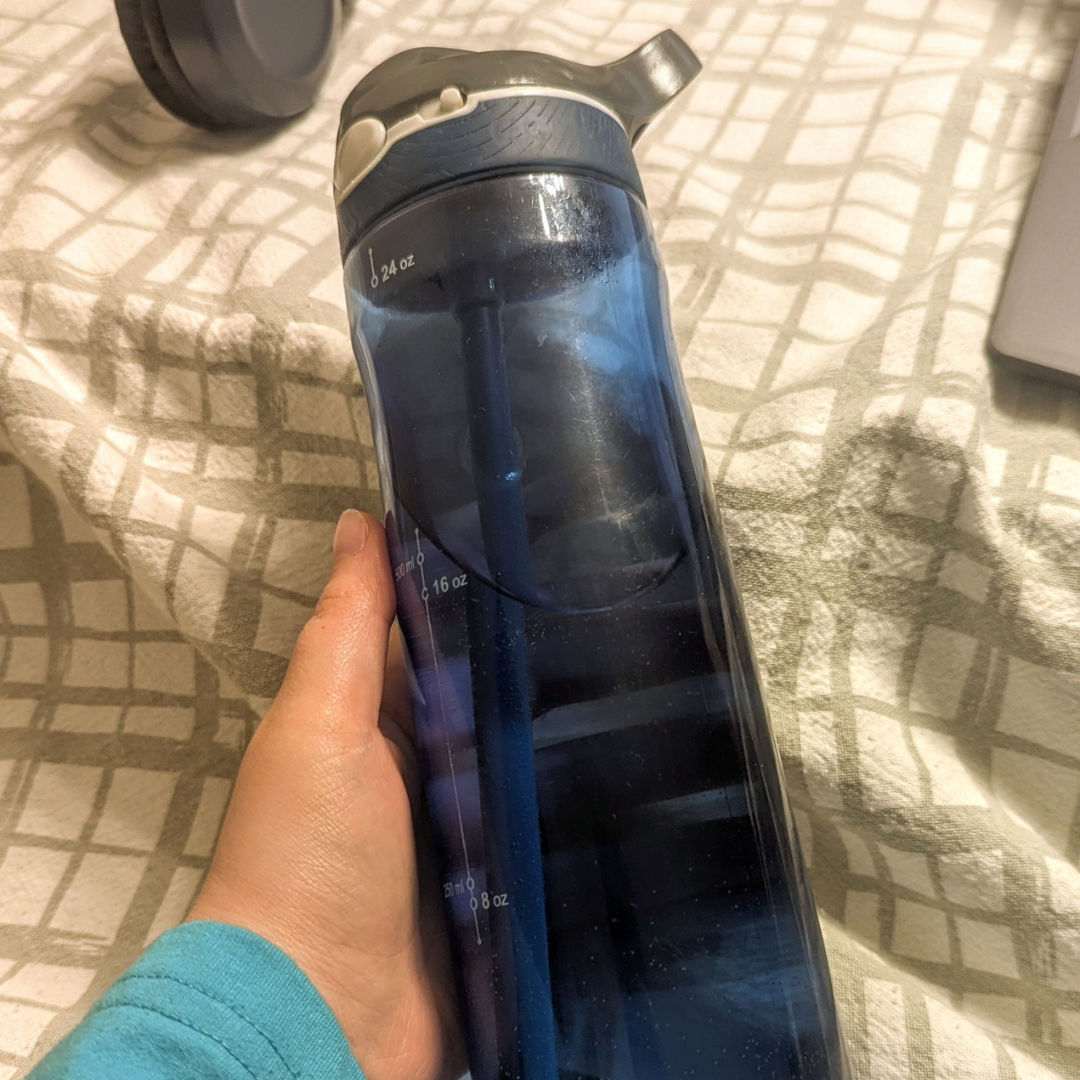 As those sound becomes something I’m used to opening a lot and bringing with me everywhere, I frequently hear clicking and water splashing sounds, along with the everyday sounds of my computer mouse and keyboard clicking. <br><audio controls src='audio/Waterbottle _01.mp3'></audio>